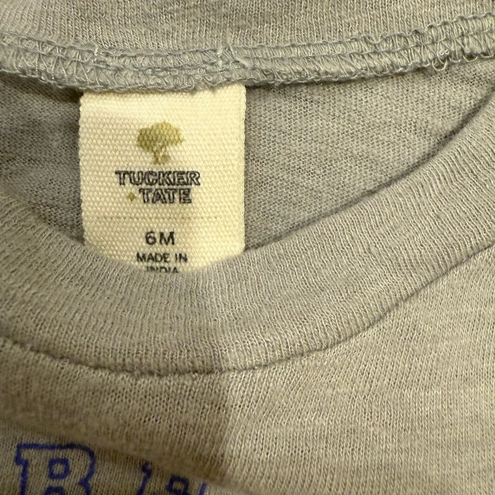 NWT Tucker Tate long sleeve Tee